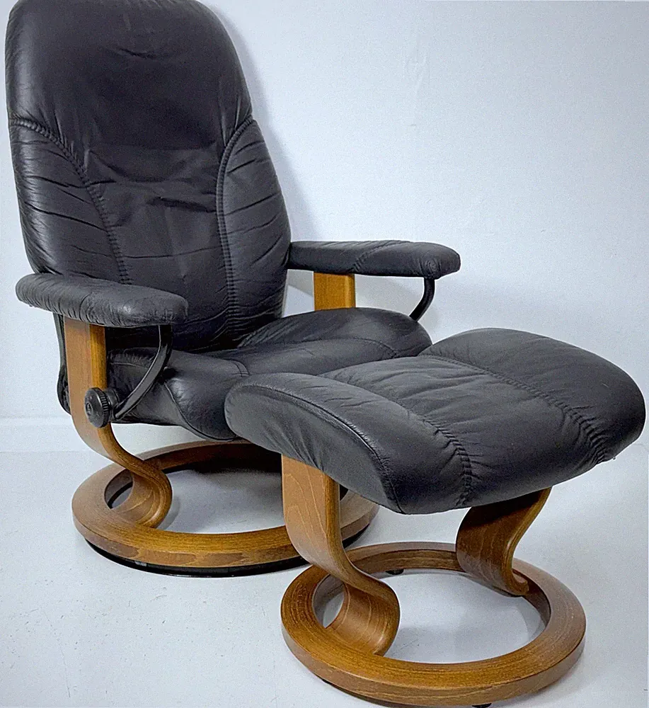 Ekornes Stressless Small CONSUL Black Leather Swivel Recliner Chair & Ottoman