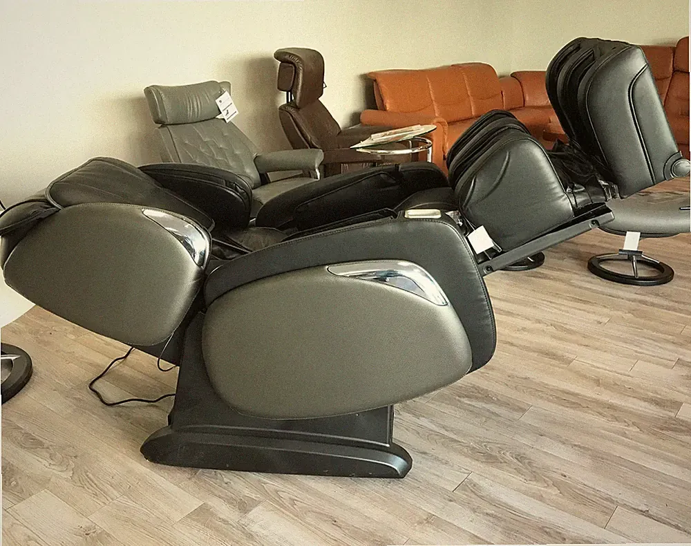 Osaki OS-4000 CS Zero Gravity Wall Hugger Space Savr Massage Chair Recliner HEAT